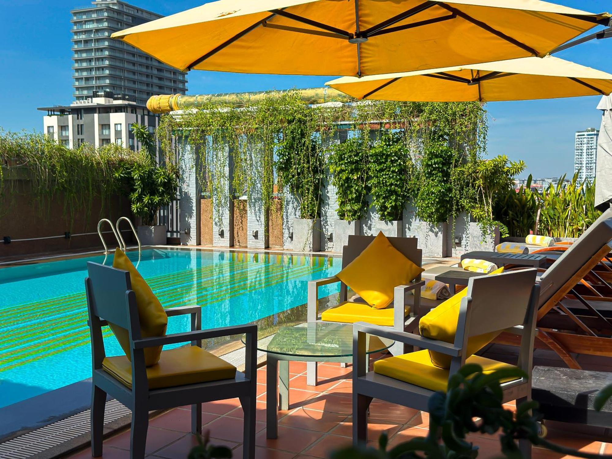 Jaya Suites Hotel 프놈펜 외부 사진